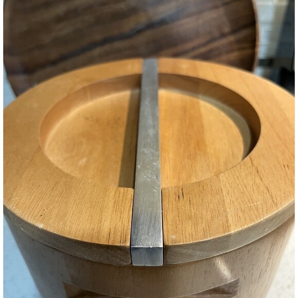 Vintage MCM Wooden Ice Bucket EUC Carved Handles Golden Insert UnSigned 50s - Picture 2 of 8